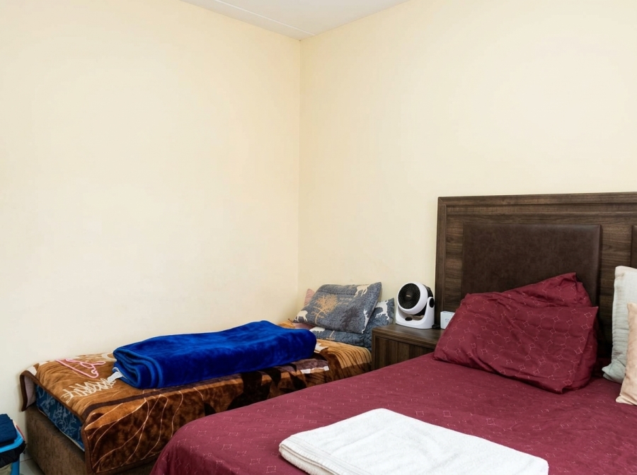 To Let 2 Bedroom Property for Rent in Mid Town North West